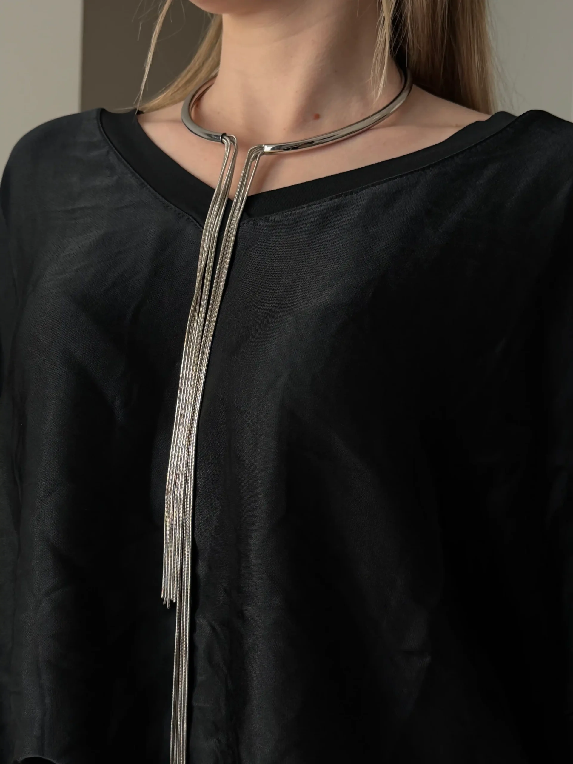 Circular necklace with hanging strands | SILVER Circular necklace with hanging strands | SILVER